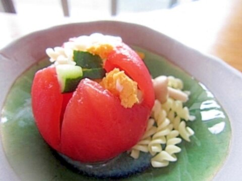 トマトマカロニ卵サラダ